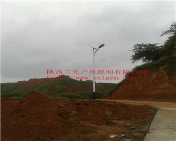 甘肅農(nóng)村太陽能路燈-甘肅榆林市佳縣路燈照明項目